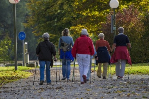 nordic walking op de baan ommen